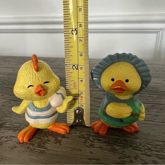 Easter Bunny Figures /Ducklings/Chicks Easter Decorations - Picture 17 of 17